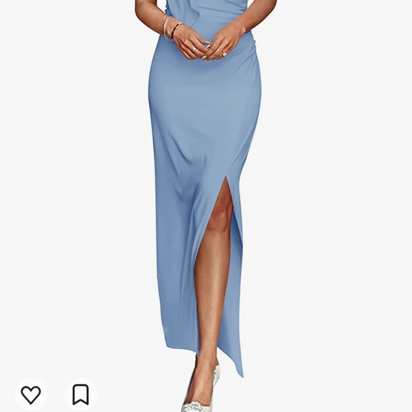 One shoulder gown - Picture 7 of 7